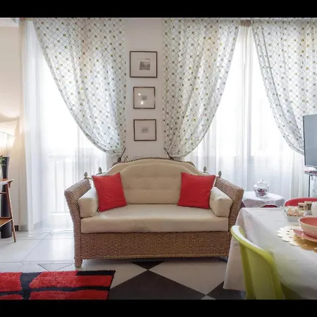 Gloria Apartman *